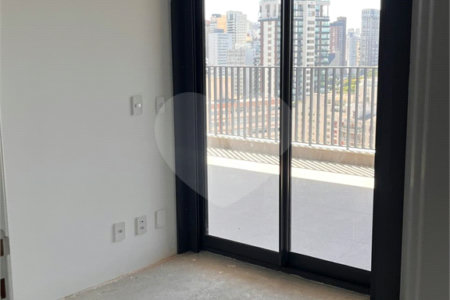 Apartamento à venda com 3 suítes em Pinheiros, São Paulo, SP