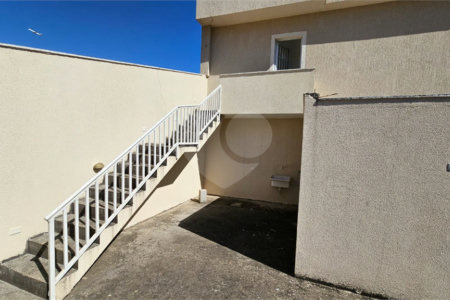 Casa à venda com 2 quartos, sendo 1 suíte,  em Residencial e Comercial Guarulhos, Guarulhos, SP
