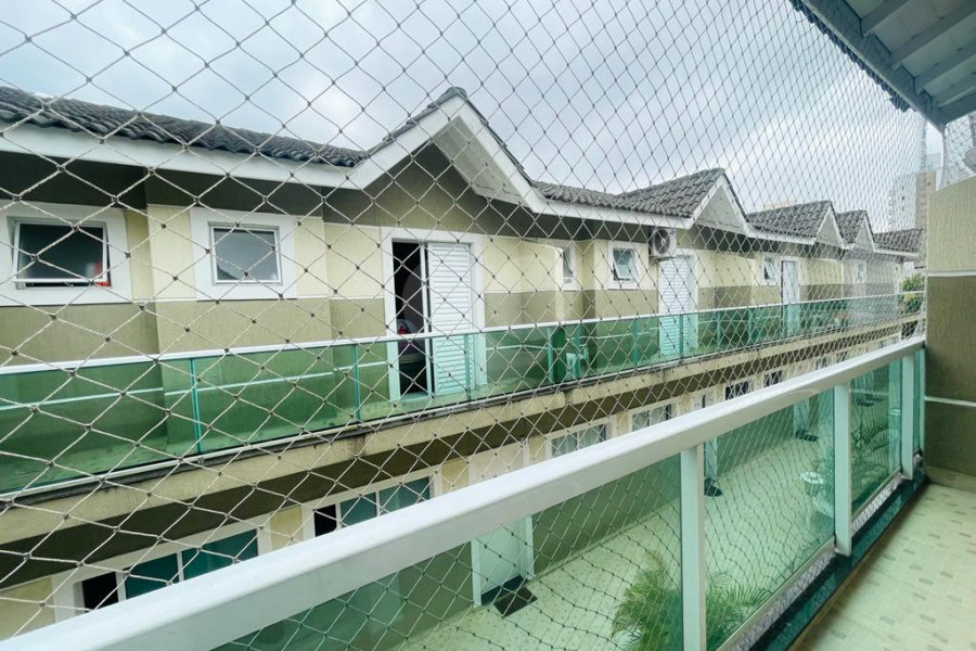 Casa à venda com 3 quartos, sendo 1 suíte,  no condomínio Rafaela I, São Paulo - SP