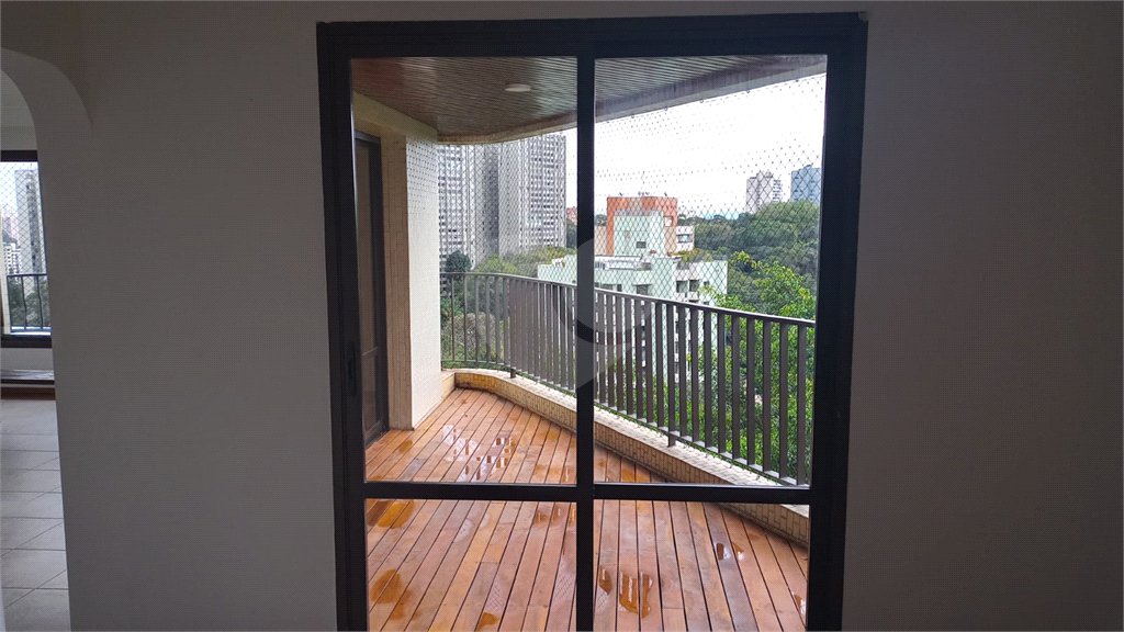 Apartamento à venda com 4 quartos, sendo 2 suítes, em Vila Suzana, São Paulo, SP
