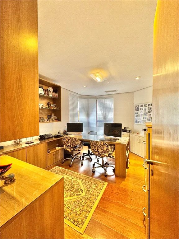 Apartamento à venda com 4 suítes em Vila Suzana, São Paulo, SP