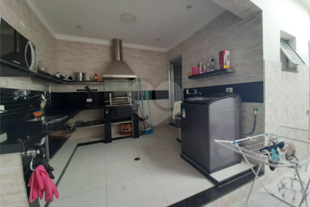 Sobrado à venda com 3 quartos, sendo 1 suíte, em Vila Medeiros, São Paulo, SP