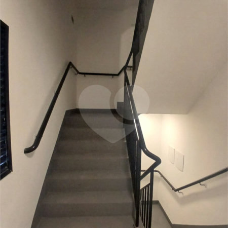 Casa à venda com 1 quarto no condomínio Sintra, São Paulo - SP