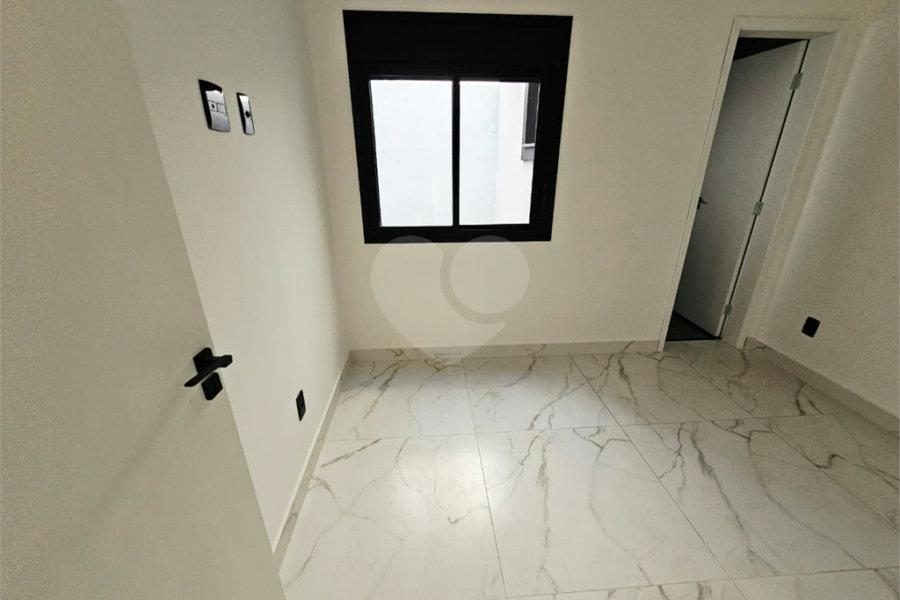 Sobrado à venda com 3 quartos, sendo 2 suítes, em Vila Guilherme, São Paulo, SP