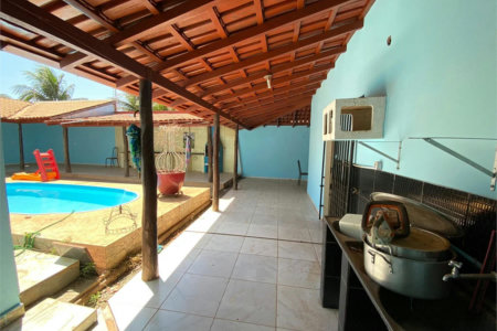 Casa à venda com 3 quartos, sendo 1 suíte, em São Félix, Balsas, MA