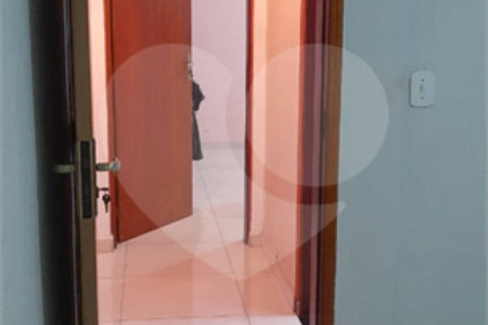 Sobrado à venda com 6 quartos, sendo 3 suítes, em Vila Divina Pastora, São Paulo, SP