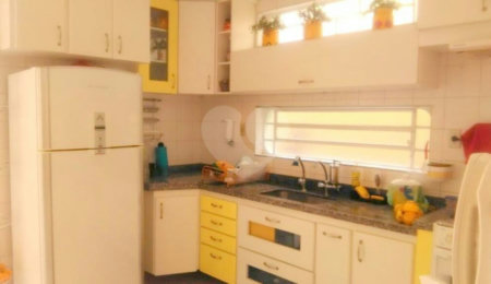 Sobrado à venda com 3 quartos, sendo 1 suíte,  em Vila Prudente, São Paulo, SP