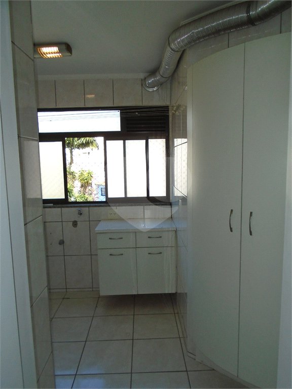 Apartamento à venda com 3 quartos, sendo 1 suíte, em Vila Oliveira, Mogi das Cruzes, SP