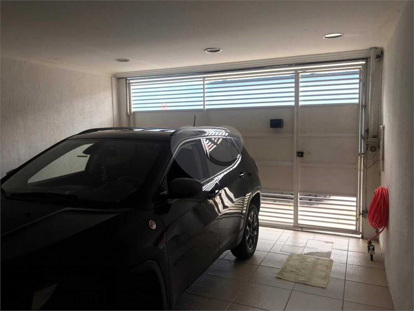 Sobrado à venda com 3 quartos, sendo 1 suíte,  em Vila Varela, Poá, SP