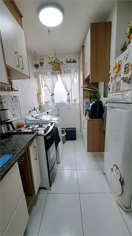 Casa à venda com 3 quartos, sendo 1 suíte, no condomínio Moradas do Horto, São Paulo - SP