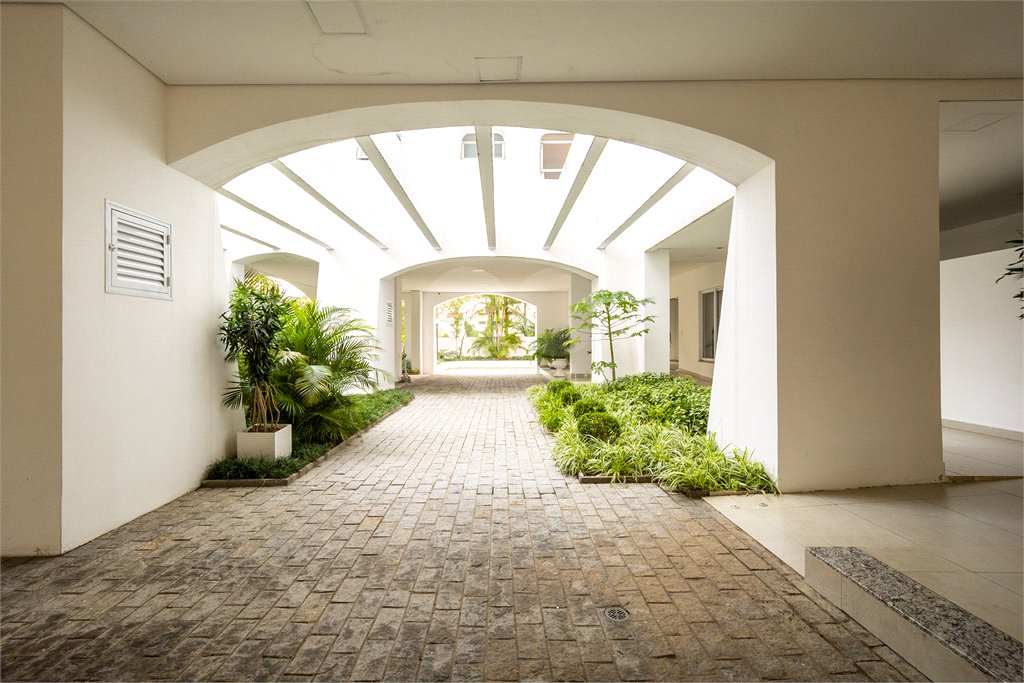 Apartamento à venda com 3 quartos, sendo 1 suíte,  em Jardim Marajoara, São Paulo, SP