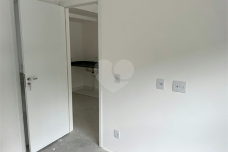 Apartamento à venda com 1 quarto em Bosque da Saúde, São Paulo, SP