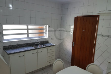 Casa em condomínio à venda com 4 quartos, sendo 1 suíte, em Santana, São Paulo, SP
