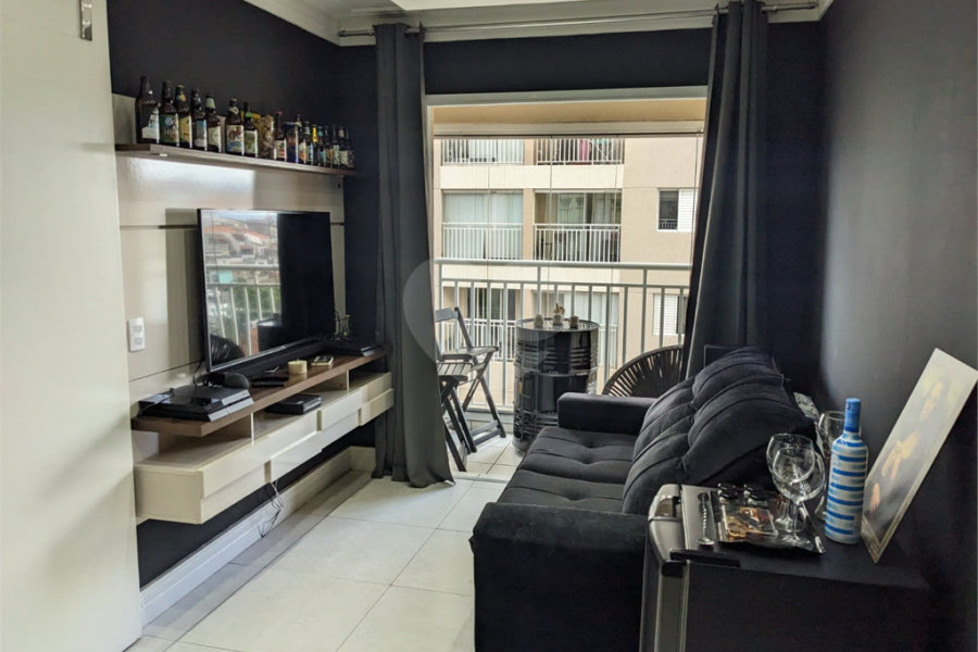 Apartamento à venda com 2 quartos, sendo 1 suíte,  em Jardim Rosa de Franca, Guarulhos, SP