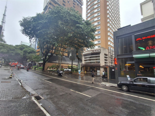 Apartamento à venda ou para alugar com 1 quarto em Jardim América, São Paulo, SP