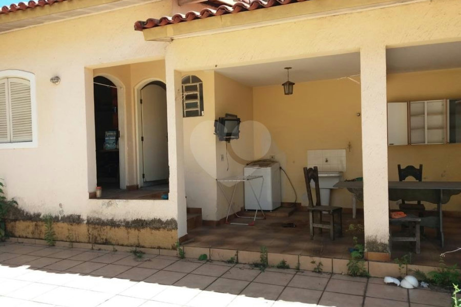 Sobrado à venda com 4 quartos, sendo 1 suíte, em Tremembé, São Paulo, SP