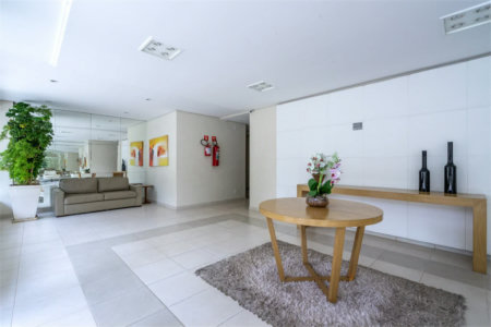 Apartamento à venda com 3 quartos, sendo 1 suíte, em Jardim Parque Morumbi, São Paulo, SP
