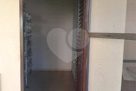 Casa à venda com 3 quartos, sendo 1 suíte, no Centro, Vinhedo, SP