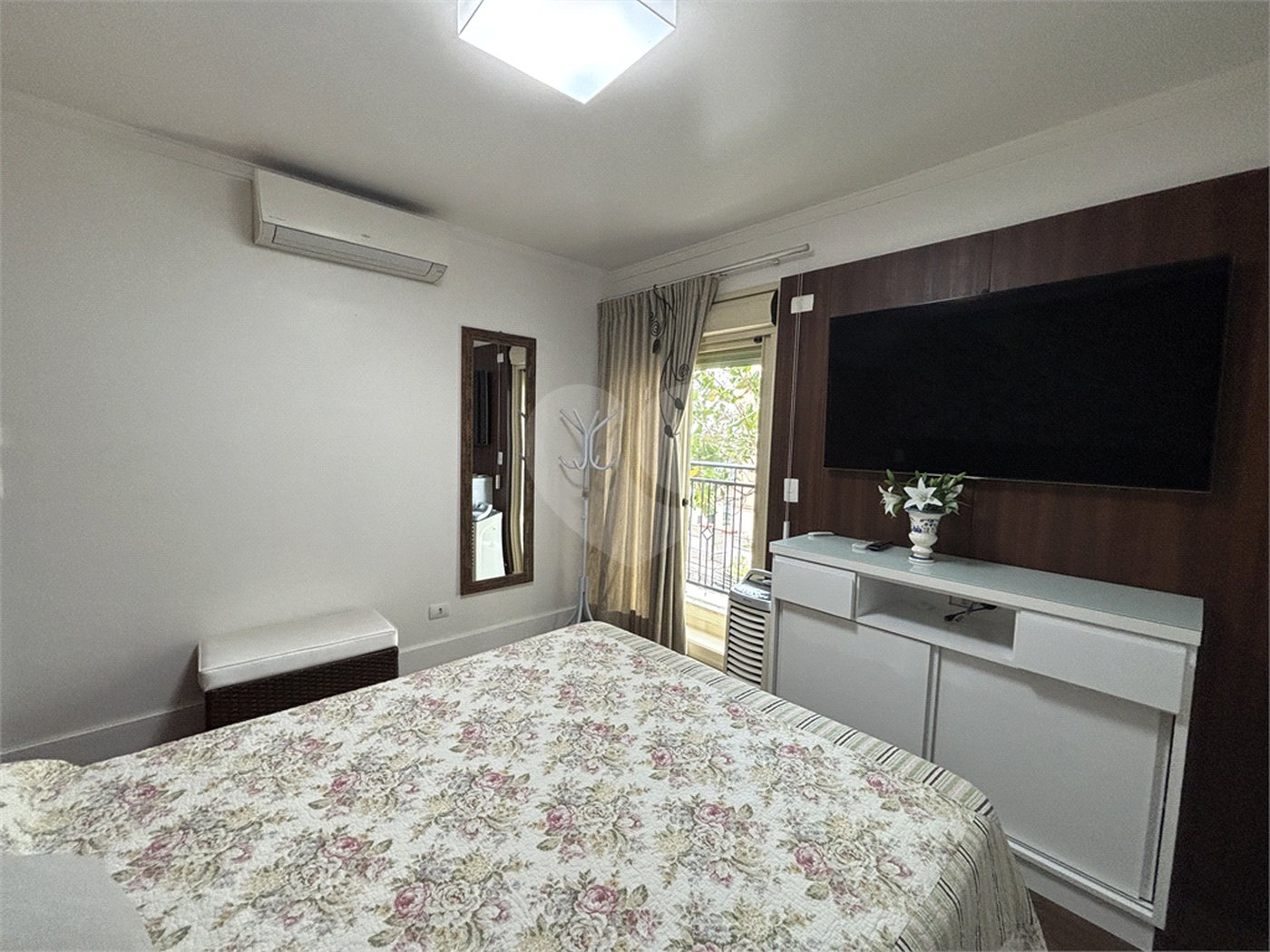Apartamento à venda com 3 quartos, sendo 2 suítes, em Santana, São Paulo, SP