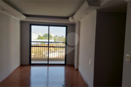 Apartamento à venda com 3 quartos, sendo 1 suíte,  em Vila Parque Jabaquara, São Paulo, SP