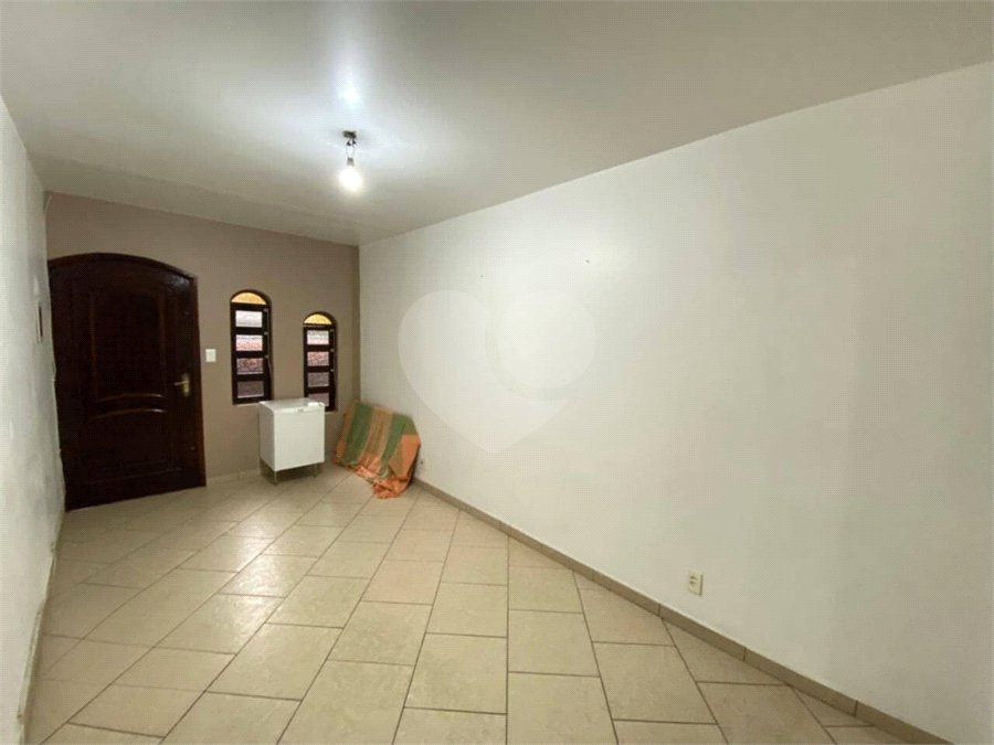 Casa à venda com 4 quartos, sendo 2 suítes, em Parque Santana, Mogi das Cruzes, SP
