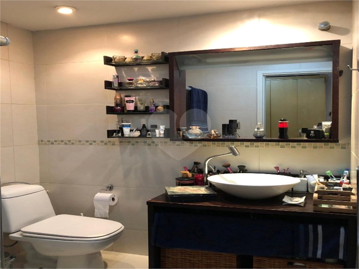 Apartamento à venda com 2 quartos, sendo 1 suíte,  em Vila Nova Conceição, São Paulo, SP