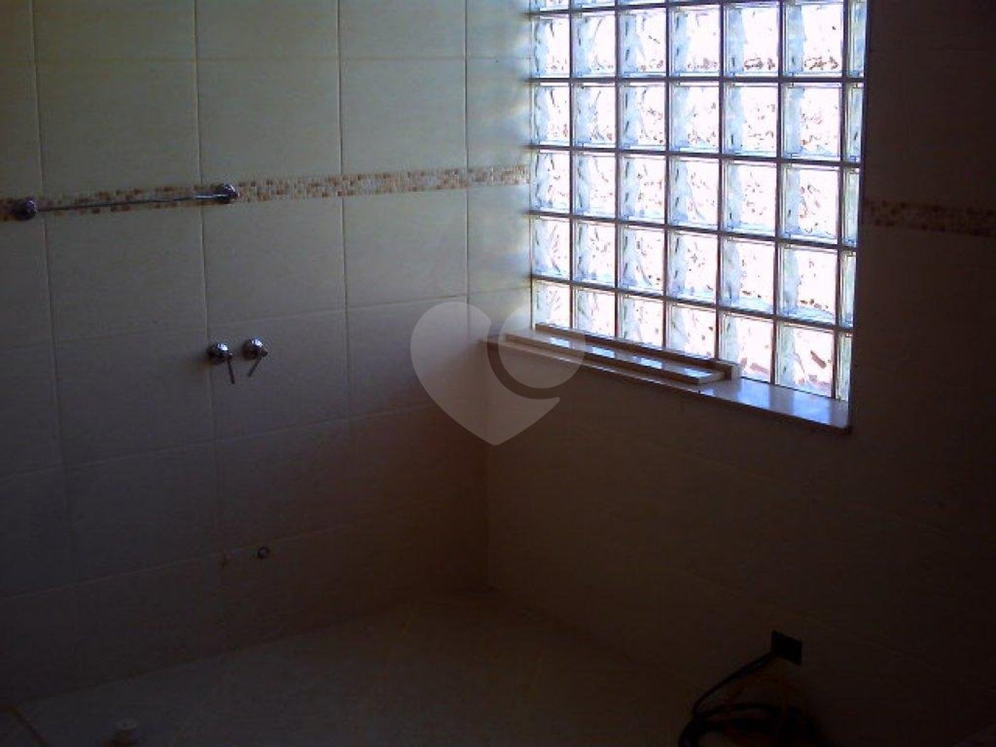 Sobrado à venda com 3 quartos, sendo 1 suíte, em Vila Irmãos Arnoni, São Paulo, SP