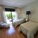 Casa à venda com 4 suítes no condomínio Villa dos Pinheiros, Indaiatuba - SP