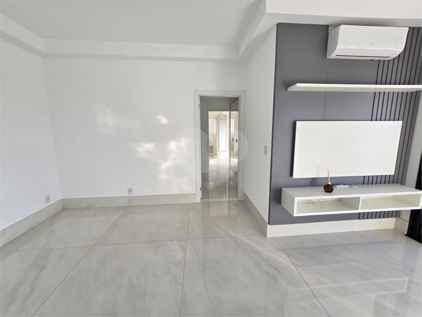 Apartamento para alugar com 3 suítes no Centro, Itapetininga, SP