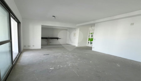 Apartamento à venda com 3 quartos, sendo 1 suíte,  em Jardim Prudência, São Paulo, SP
