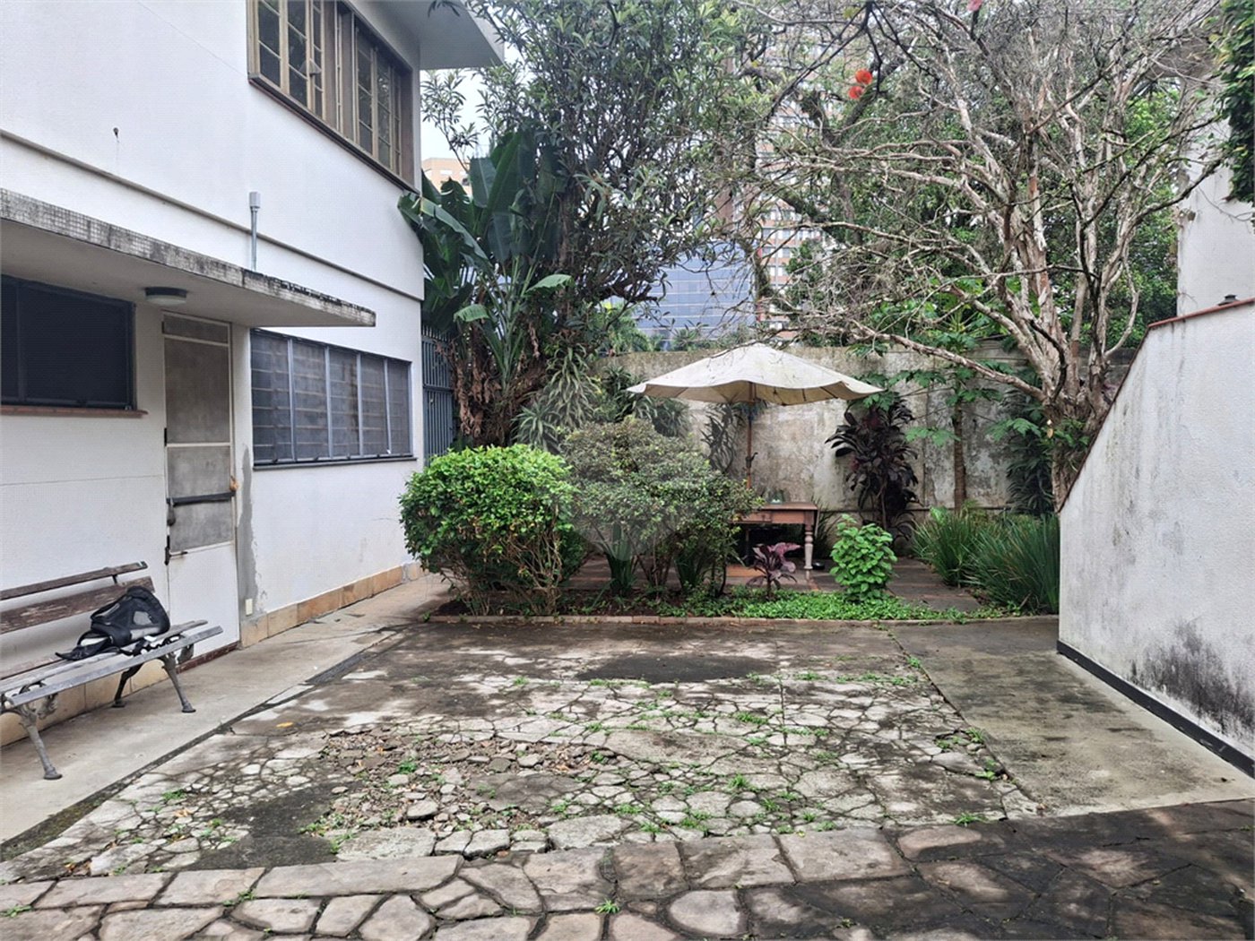 Sobrado à venda com 4 quartos, sendo 2 suítes, em Pinheiros, São Paulo, SP