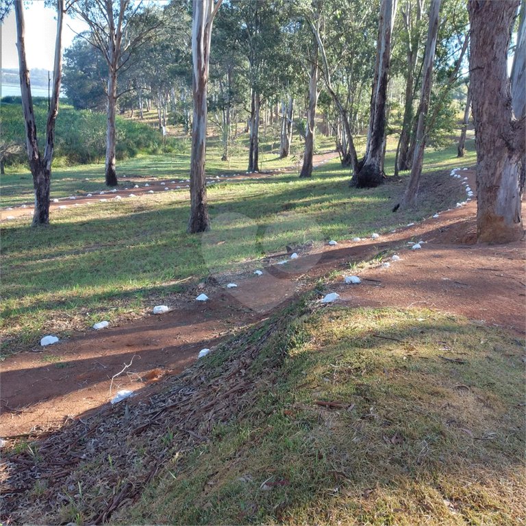 Chácara à venda com 4 quartos, sendo 1 suíte,  em Vila Dom Pedro, Atibaia, SP