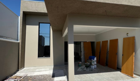 Casa à venda com 3 quartos, sendo 1 suíte,  em Jardim dos Ipes, Três Lagoas, MS