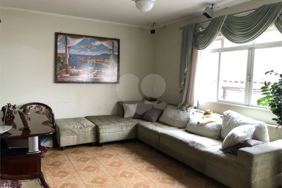 Sobrado à venda com 3 quartos, sendo 1 suíte, em Vila Gustavo, São Paulo, SP