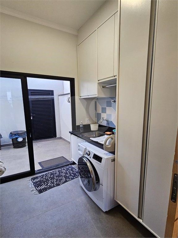 Casa à venda com 3 suítes no condomínio Jardim Residencial Dona Maria José, Indaiatuba - SP