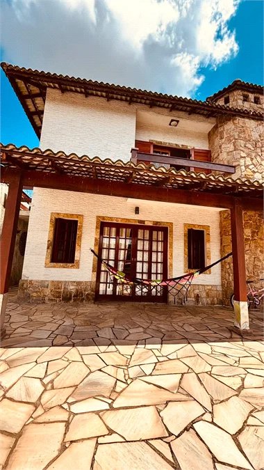 Sobrado à venda com 3 quartos, sendo 1 suíte, em Chácara Recanto Verde, Cotia, SP