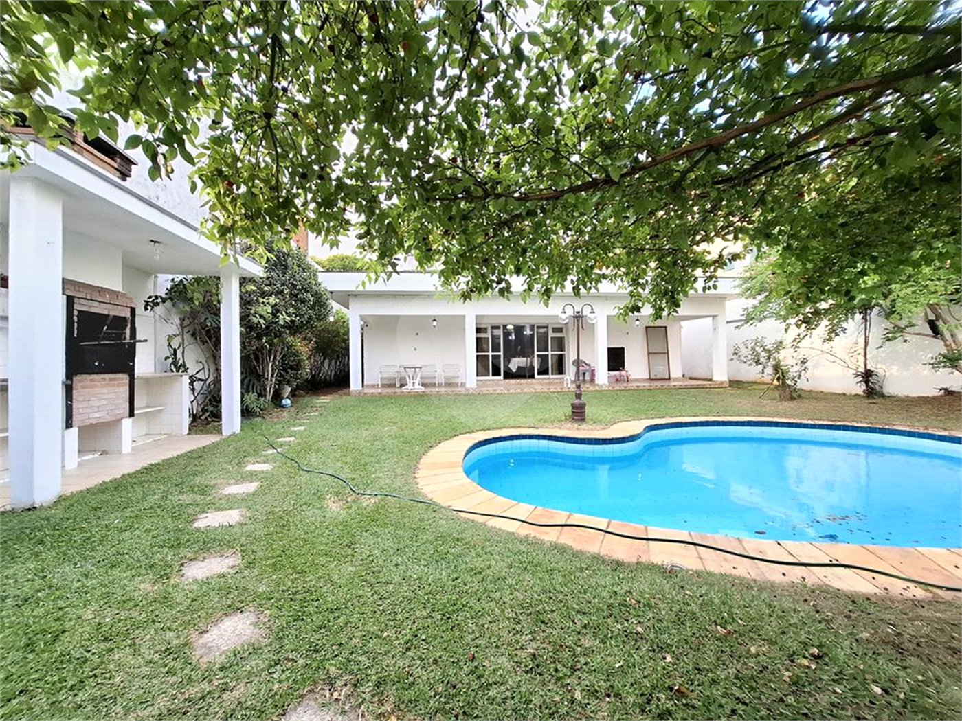 Casa à venda com 4 quartos, sendo 1 suíte, em Água Fria, São Paulo, SP
