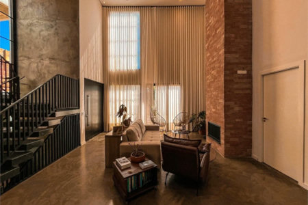 Casa à venda com 4 quartos, sendo 3 suítes,  no condomínio Vintage, Cotia - SP