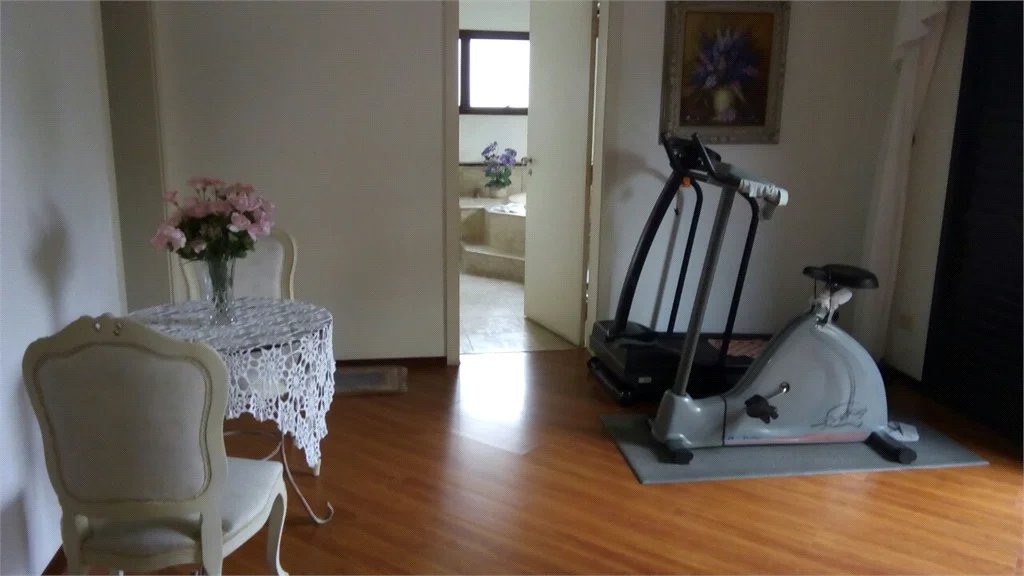Apartamento à venda com 4 suítes em Vila Suzana, São Paulo, SP