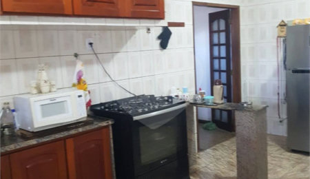 Casa de Vila à venda com 4 quartos, sendo 1 suíte,  em Rio do Ouro, São Gonçalo, RJ