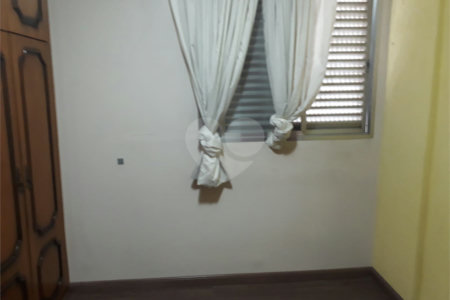 Apartamento à venda com 3 quartos no Centro, Poá, SP
