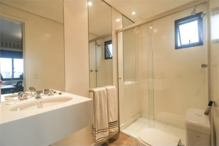 Apartamento à venda com 3 suítes em Cidade Monções, São Paulo, SP