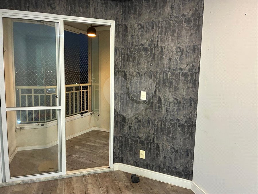Apartamento para alugar com 2 quartos, sendo 1 suíte, em Vila Endres, Guarulhos, SP