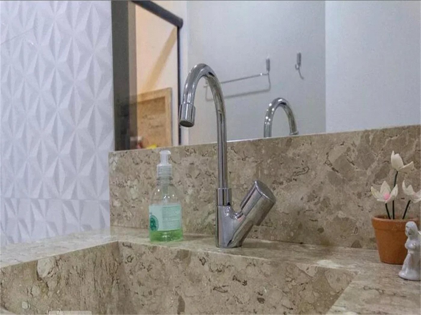 Apartamento à venda com 3 quartos, sendo 1 suíte,  em Jardim Vazani, São Paulo, SP
