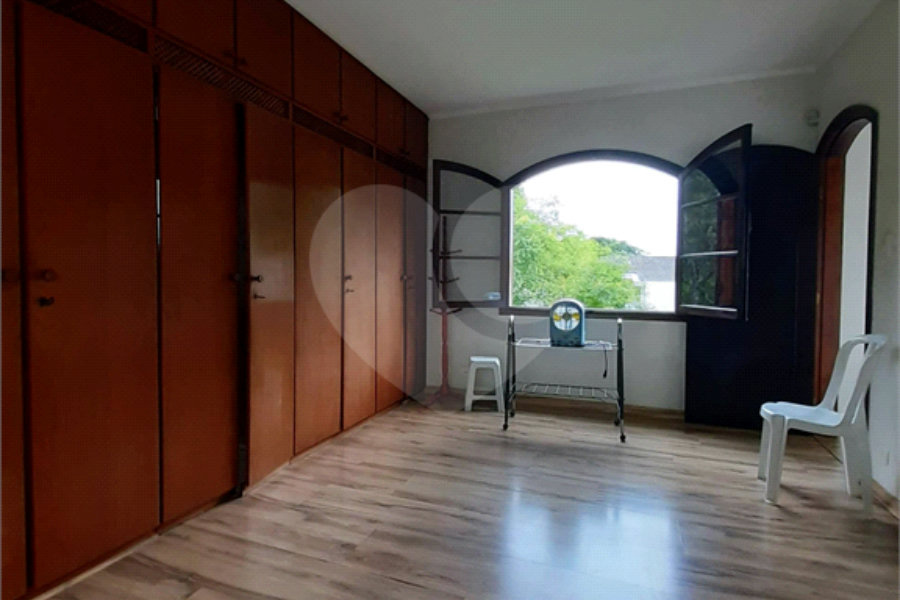 Sobrado à venda com 3 suítes em Tremembé, São Paulo, SP