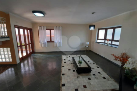 Casa à venda com 3 suítes no condomínio Villaggio Capriccio, Louveira - SP