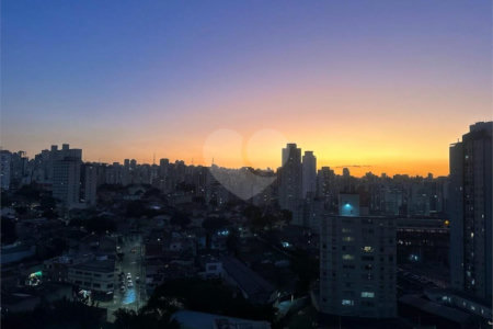 Apartamento à venda com 3 quartos, sendo 1 suíte, em Cambuci, São Paulo, SP