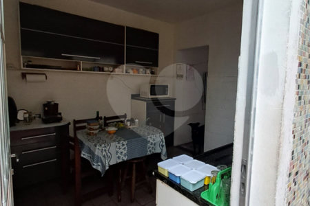 Sobrado à venda com 4 quartos em Vila Madalena, São Paulo, SP