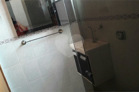 Casa Térrea à venda ou para alugar com 4 quartos, sendo 1 suíte, em Jardim Aeroporto, São Paulo, SP