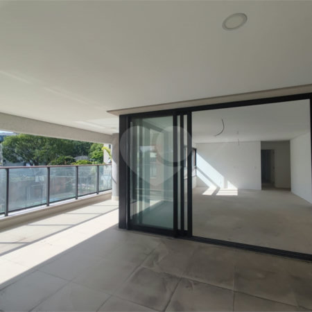 Apartamento à venda com 4 suítes em Jardim Leonor, São Paulo, SP